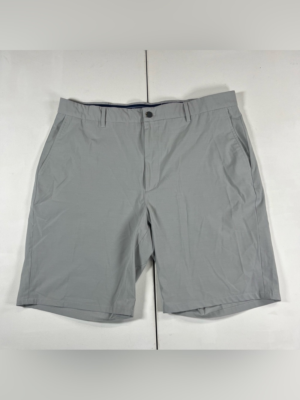 Johnnie O Mulligan Shorts Light Gray 9" Performance Golf Preppy Men’s 38